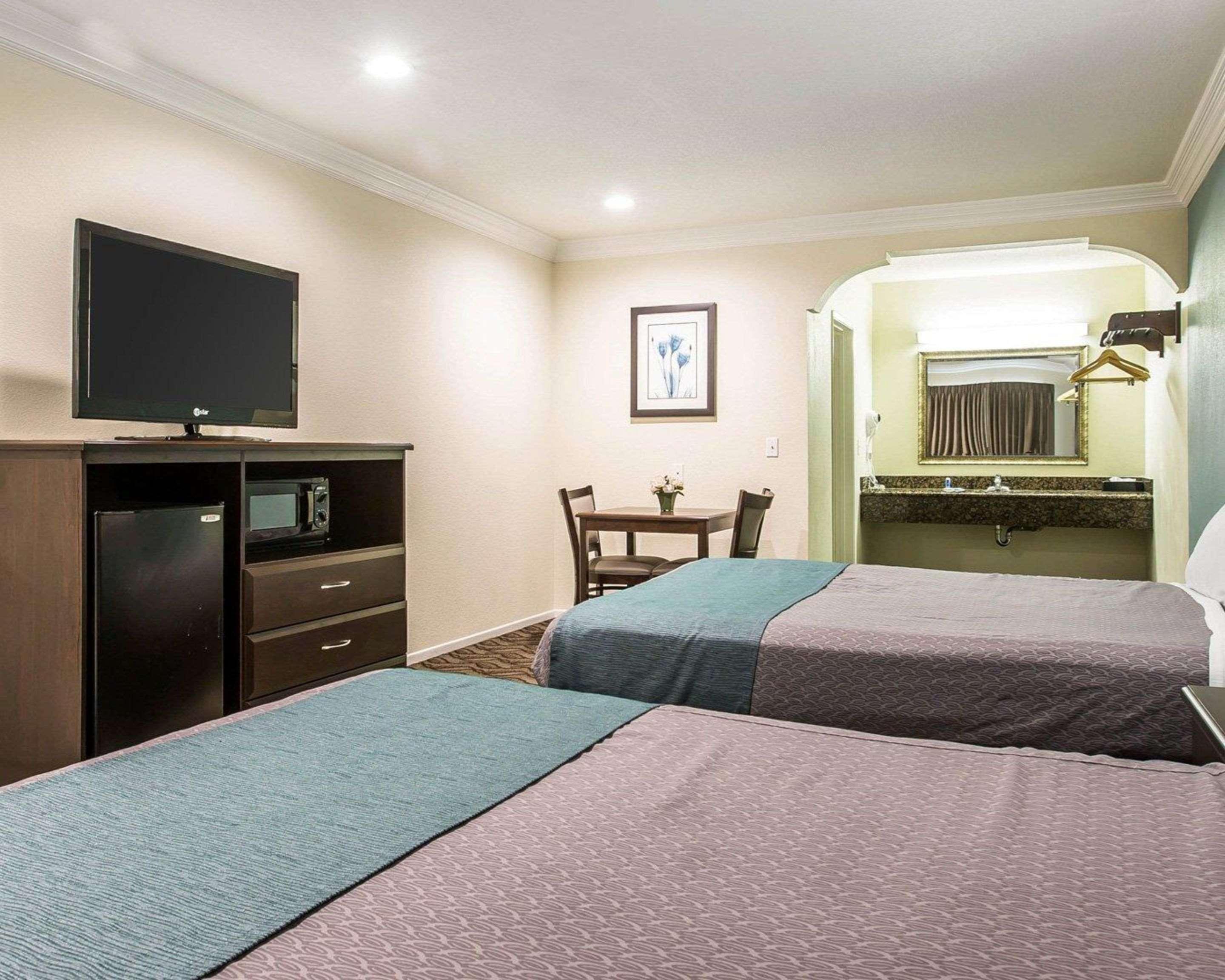 Rodeway Inn & Suites Inglewood Kültér fotó