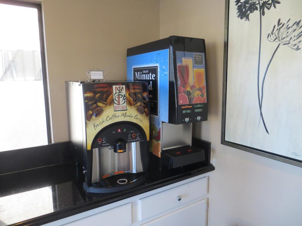 Rodeway Inn & Suites Inglewood Kültér fotó