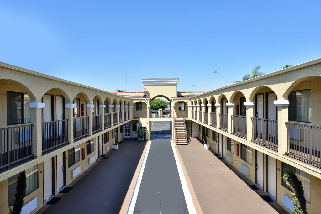Rodeway Inn & Suites Inglewood Kültér fotó